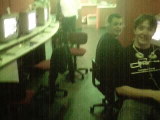 Fitchy and Nase_2K, not concentrating on their games.