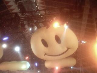 Wikkid inflatable smilie dudes!